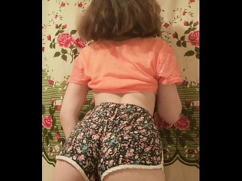 ❤️ Sexet ung babe laver en striptease ved at filme sine shorts på kamera ❤ Skøn porno at da.xxxpornolive.ru ❤