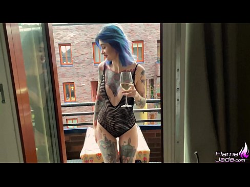 ❤️ Kæmpe pige suger med en sut og knepper lidenskabeligt under åben himmel ❤ Skøn porno at da.xxxpornolive.ru ❤